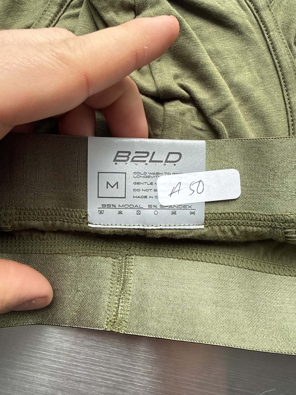 Q.A SALE - BOLDER TRUNK - MOSS - SIZE M - A50