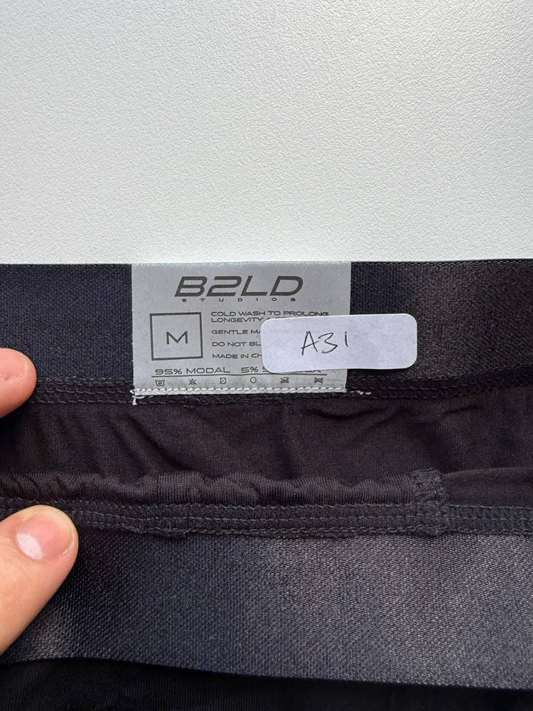 Q.A SALE - STATIC TRUNK - BLACK - SIZE M (A31)
