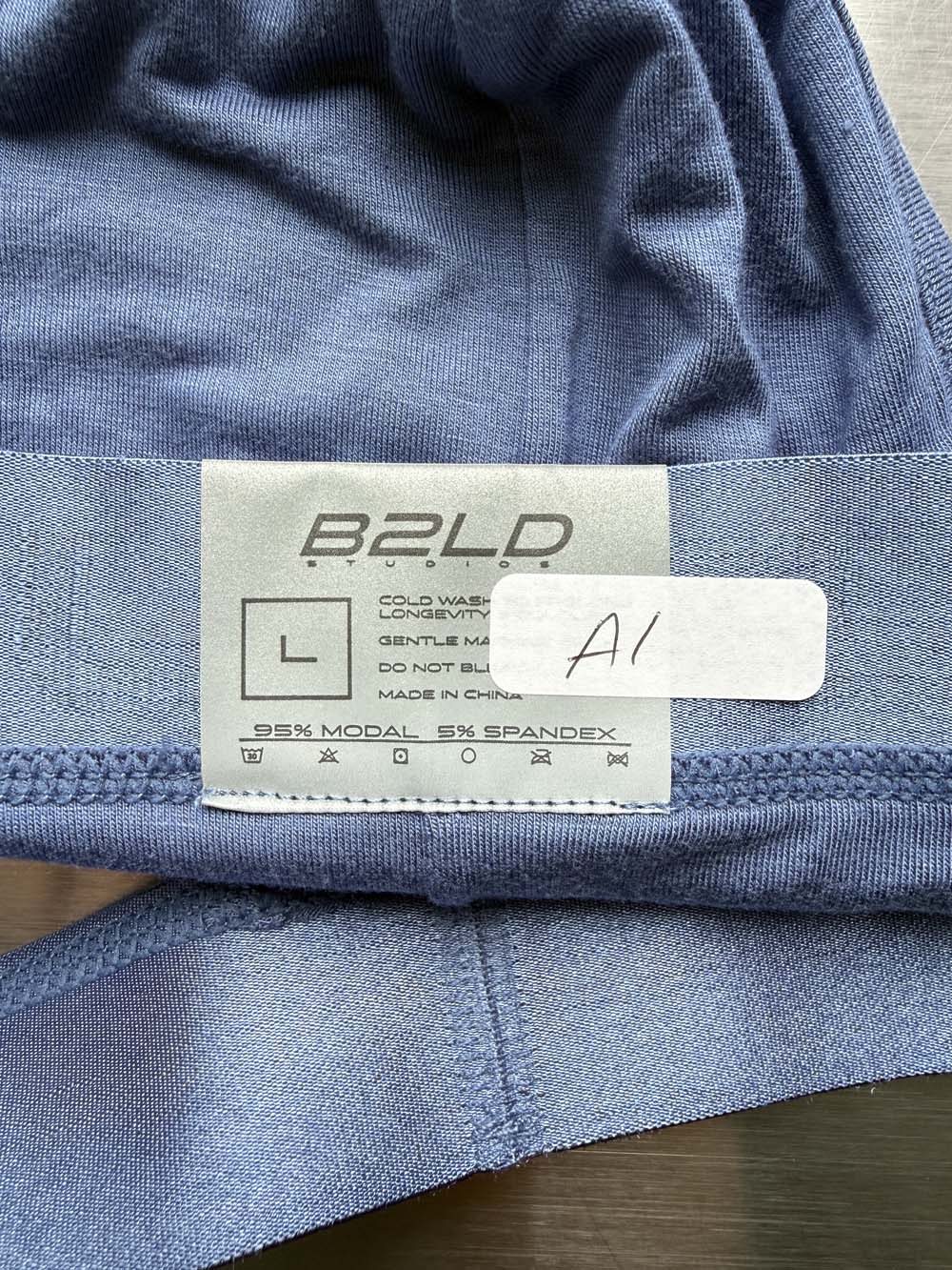 Q.A SALE - BOLDER THONG - LIGHTNING - SIZE L - A1