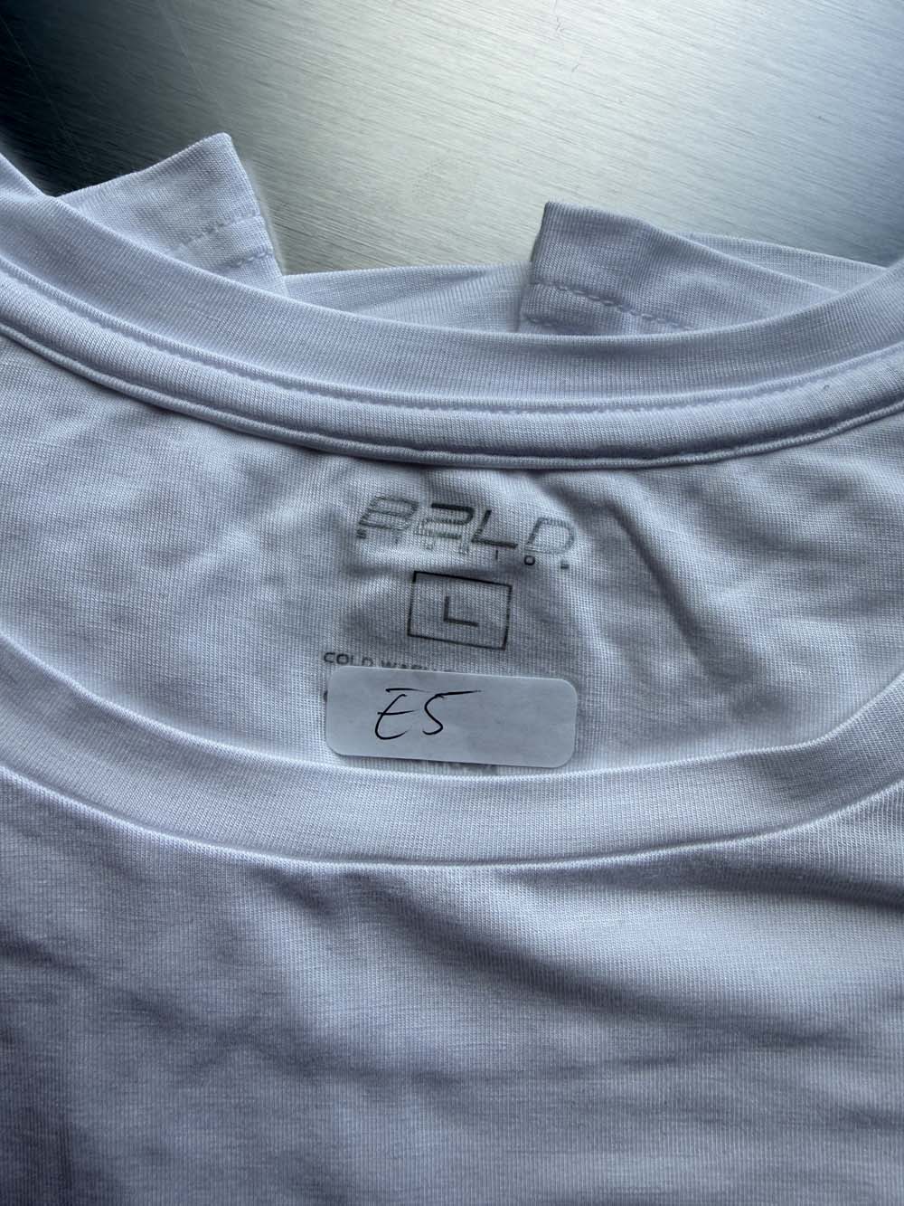 Q.A SALE - LOUNGE TSHIRT - WHITE - SIZE L - E5
