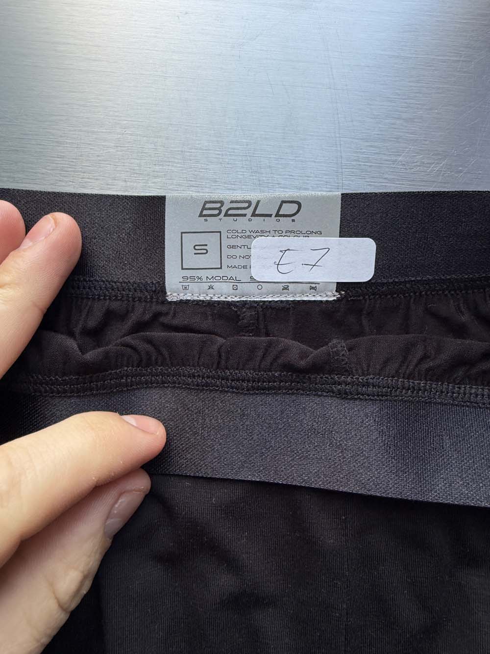 Q.A SALE - LOUNGE SHORTS - BLACK - SIZE S - E7